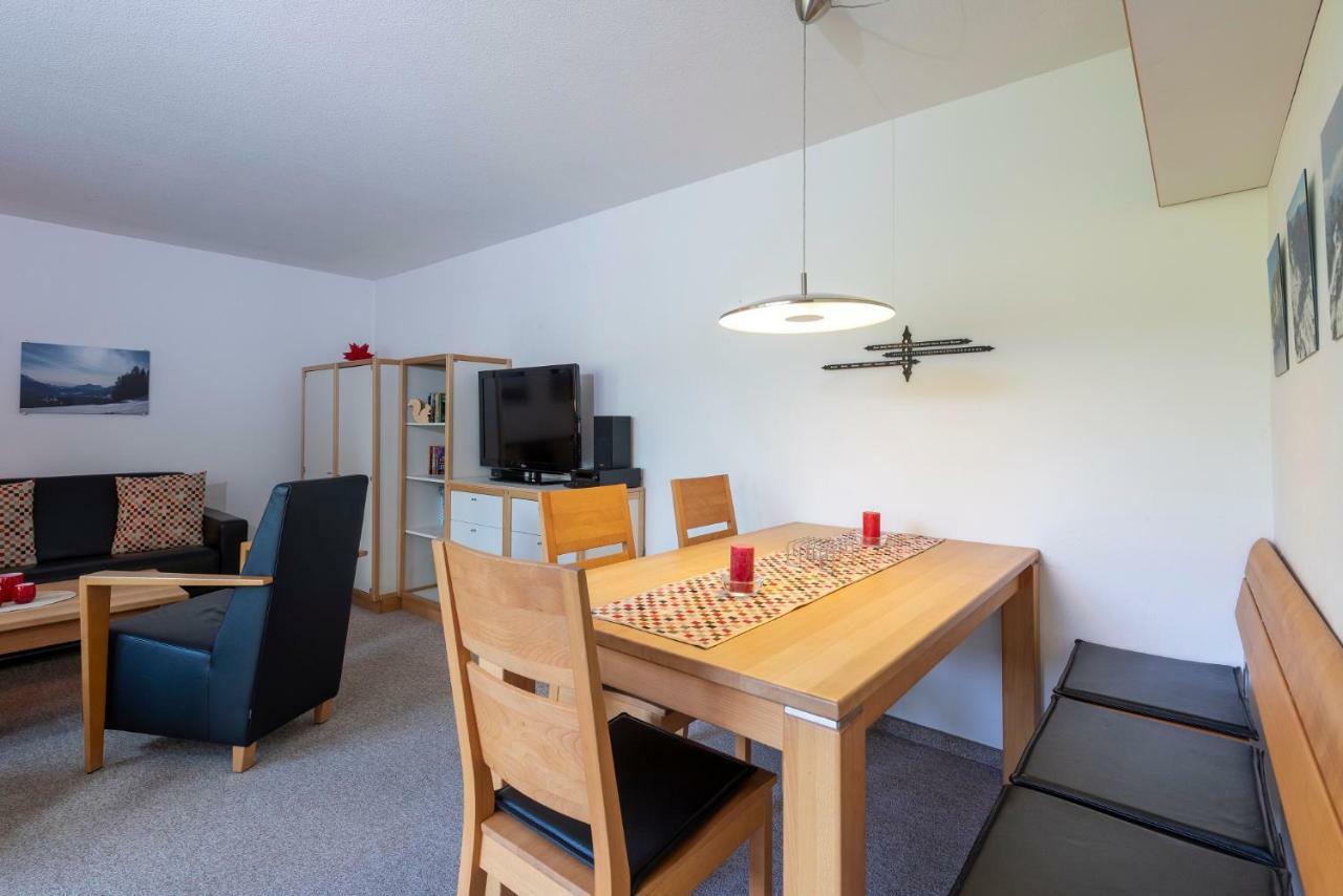 Zuhause In Den Alpen Ihre Ferienwohnung Mit Hallenbad Und Sauna Lenzerheide Exteriör bild