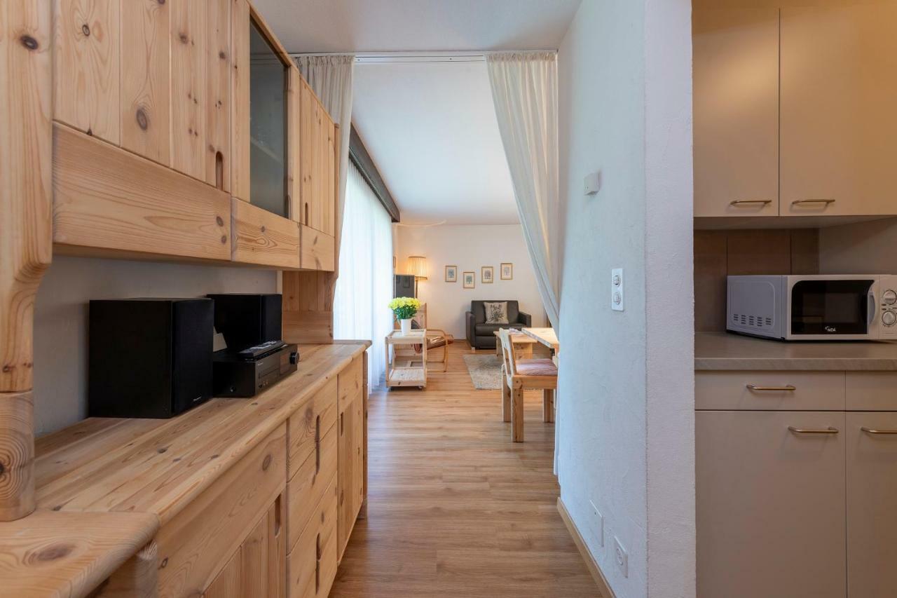 Zuhause In Den Alpen Ihre Ferienwohnung Mit Hallenbad Und Sauna Lenzerheide Exteriör bild