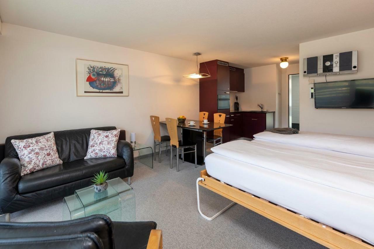 Zuhause In Den Alpen Ihre Ferienwohnung Mit Hallenbad Und Sauna Lenzerheide Exteriör bild